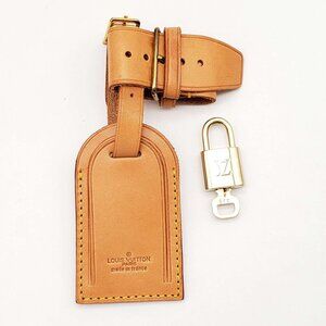 Authentic Louie Vuitton Luggage tag with Lock and Key 011426